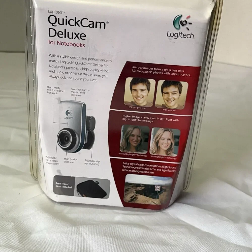 Logitech QuickCam Deluxe for Notebooks 1.3 MegaPixels WebCam USB 2.0